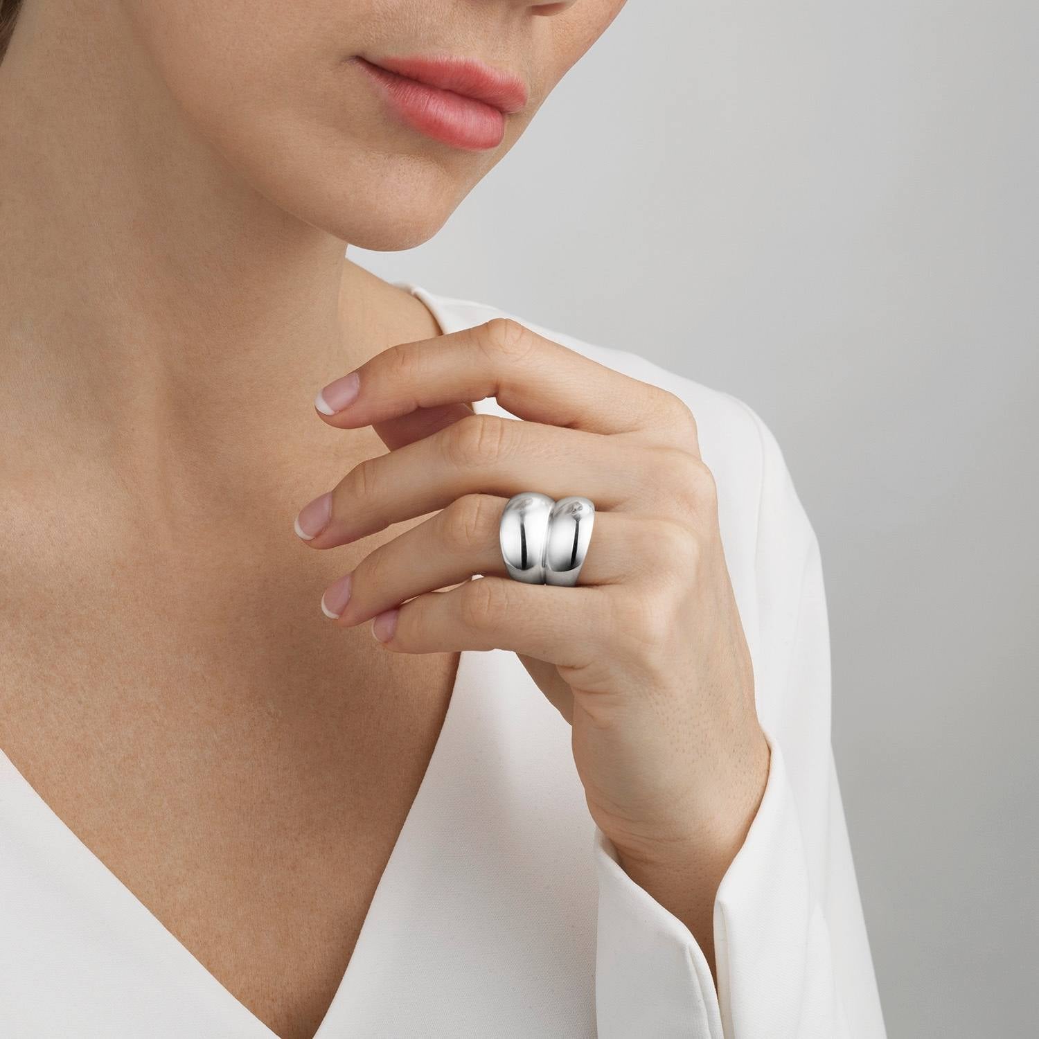 DETAIL243615